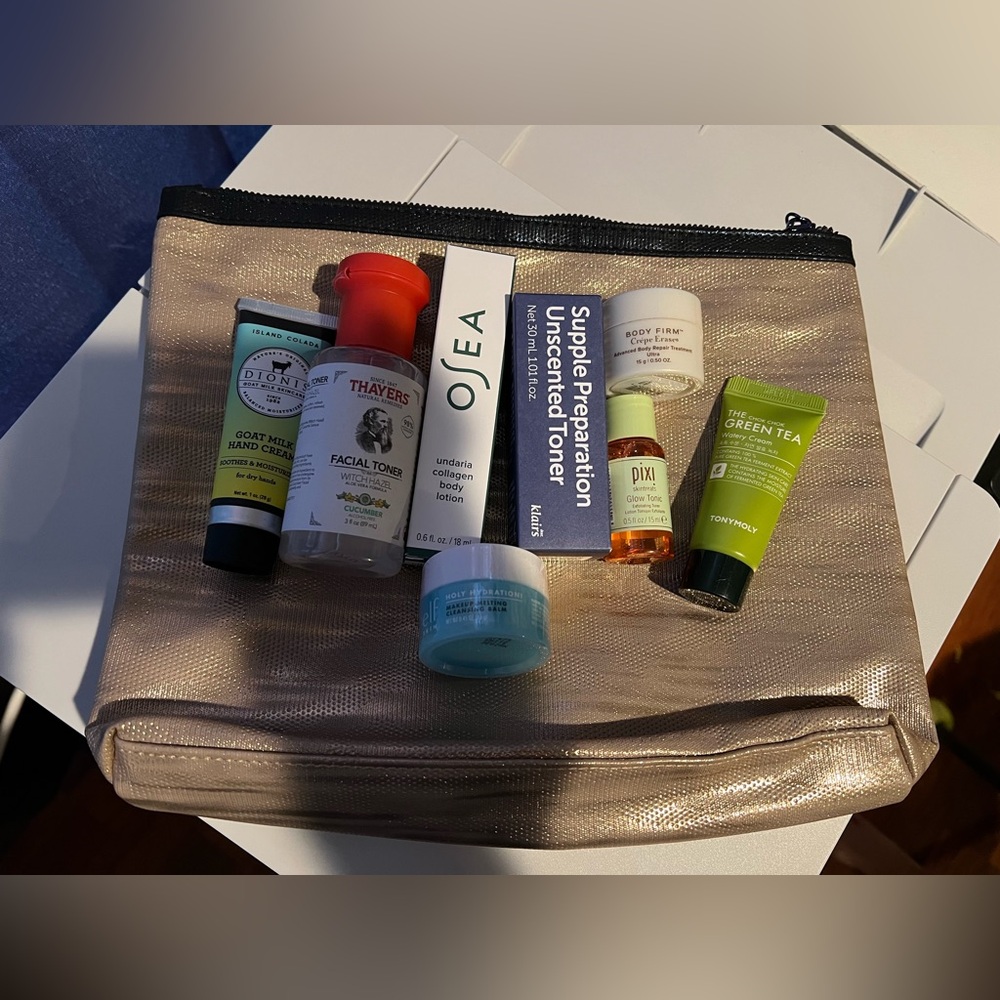 Skincare Samples plus free cosmetic bag